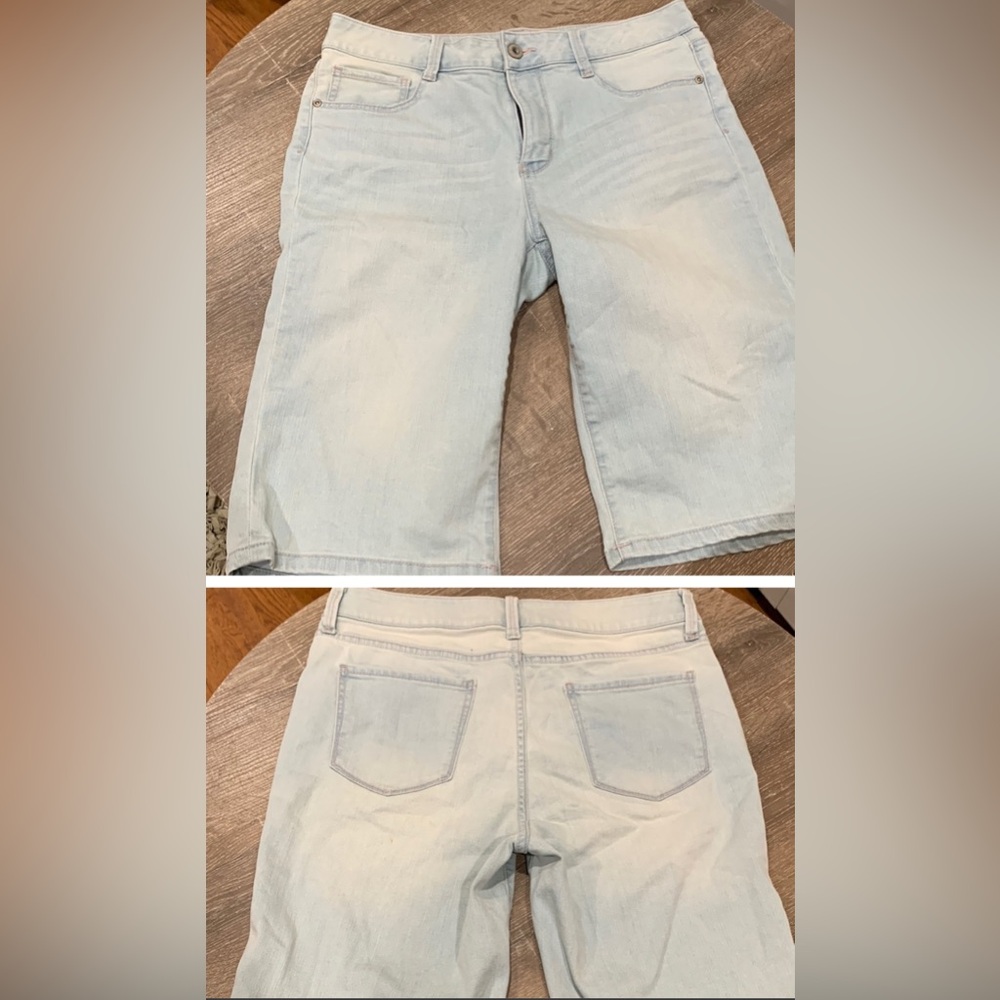 Bermuda Shorts • faded light blue • St. John’s Bay • Long denim jeans shorts